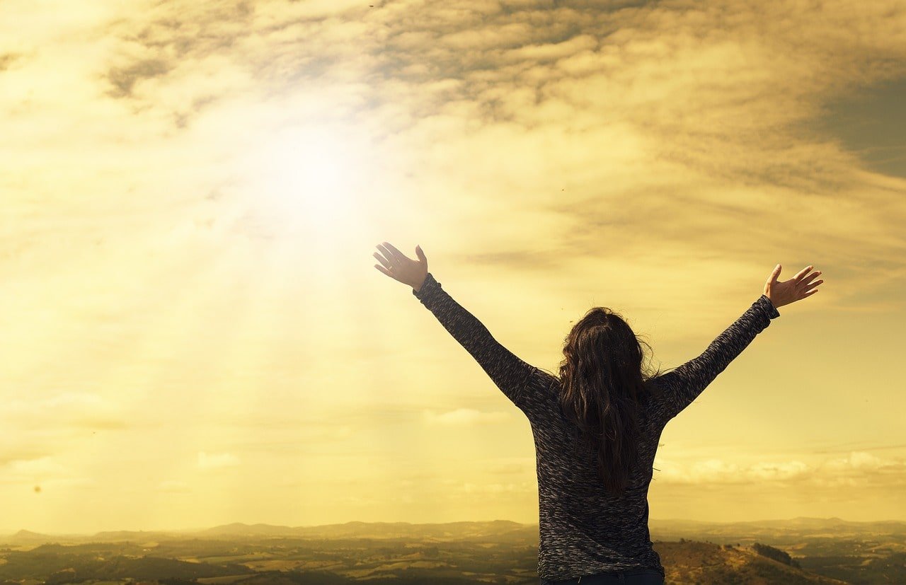 Connect 1 Woman praise God 11152024